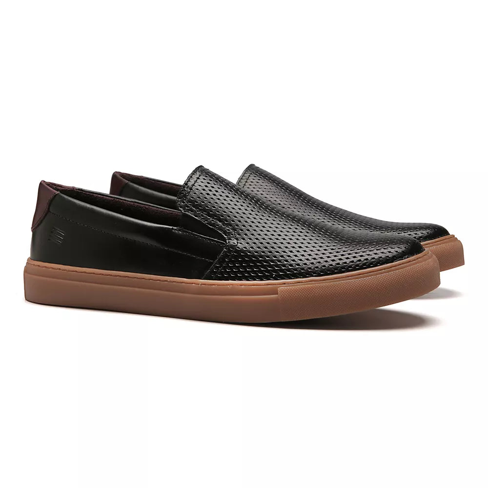 SLIP-ON MASCULINO CASUAL EM COURO PRETO - CACAU
